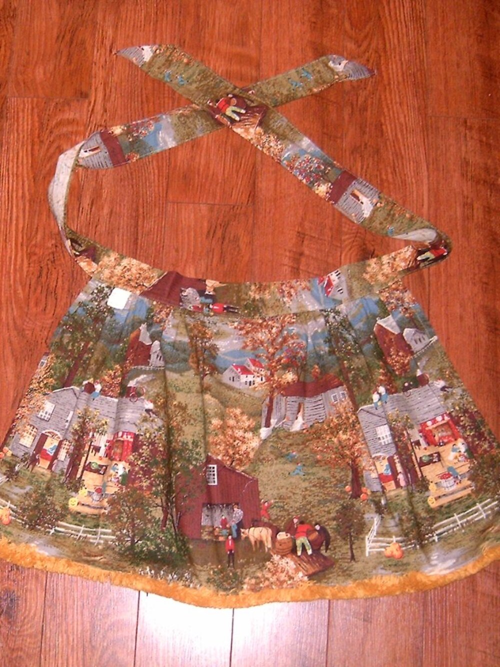 Grandma Moses Vintage Apron Halloween A Good Day's Work  Cotton Sanforized